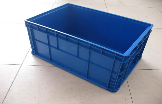 Transport 4.7L Plastic Euro Stacking Containers Stackable Bins With Cover