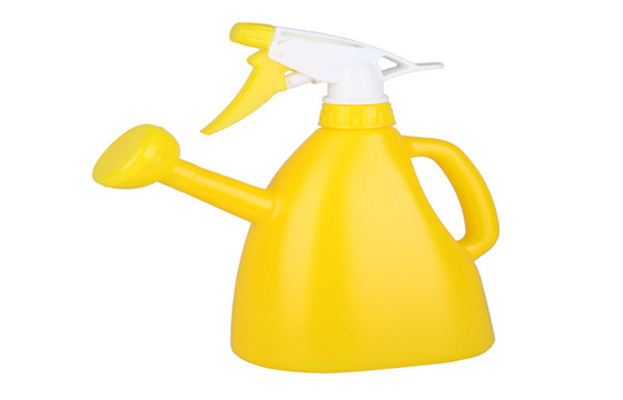 1.5L Plastic Sprinkler Bottle Watering Can With Detachable Spray Head