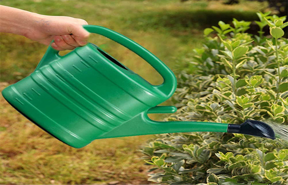 Long Spout Sprayer Watering Can 2.5L PE Garden Tools